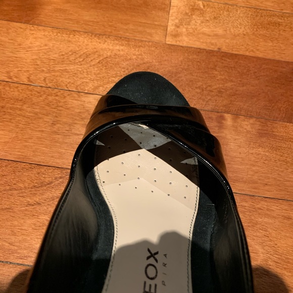 Black patent wedges - Picture 3 of 3